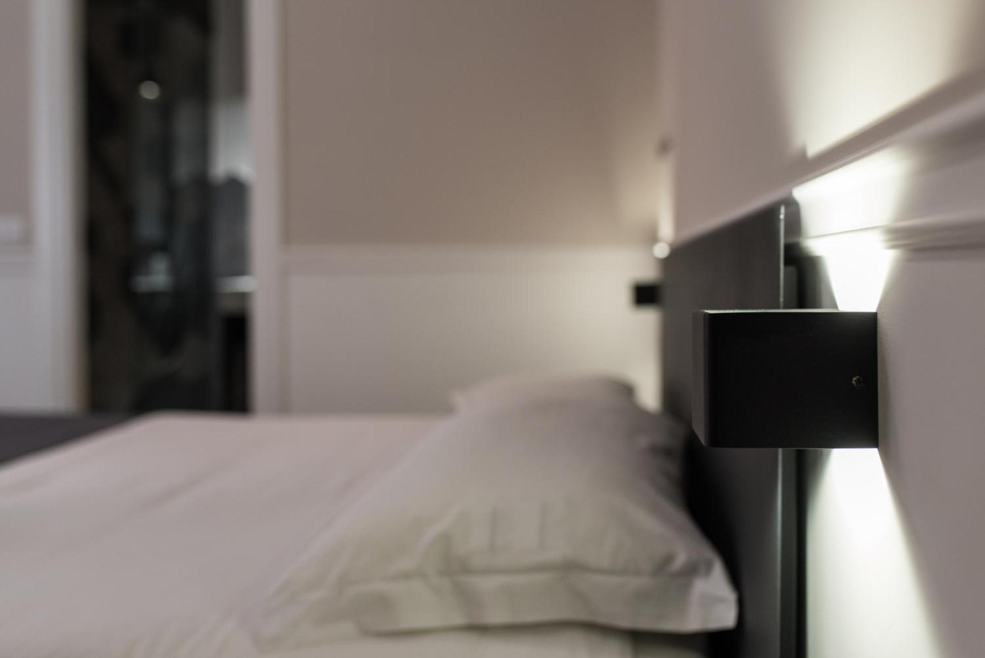 Five Boutique Rooms Neapel Exterior foto